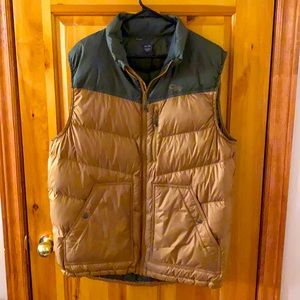 Worn once, doesn’t fit.